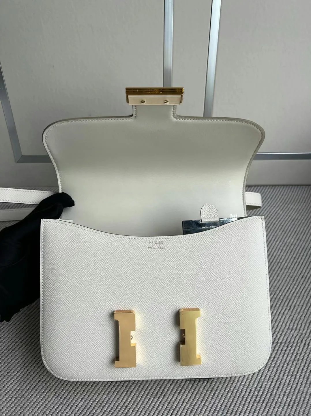 Constance 24