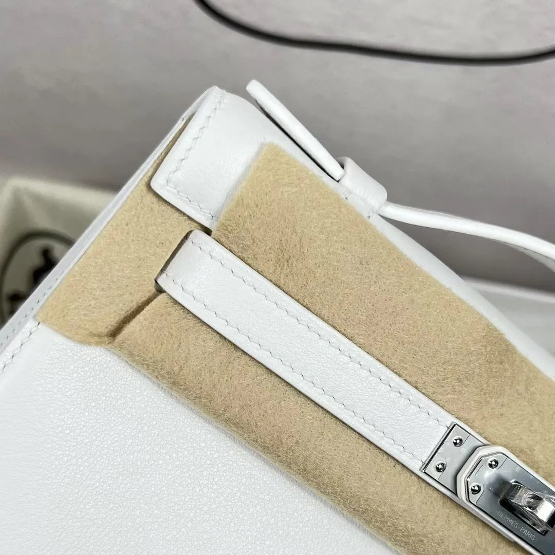 Kelly Pochette 22