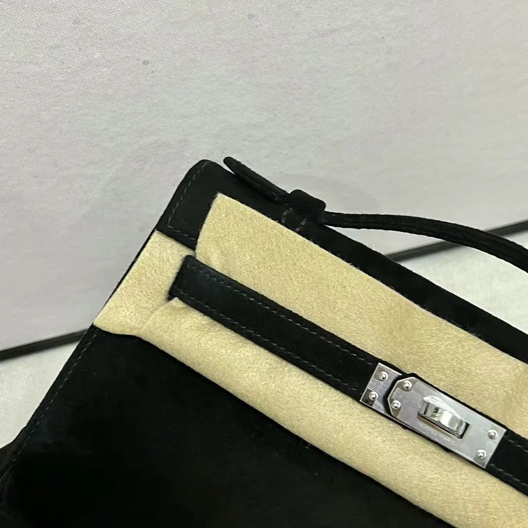 Kelly Pochette 22