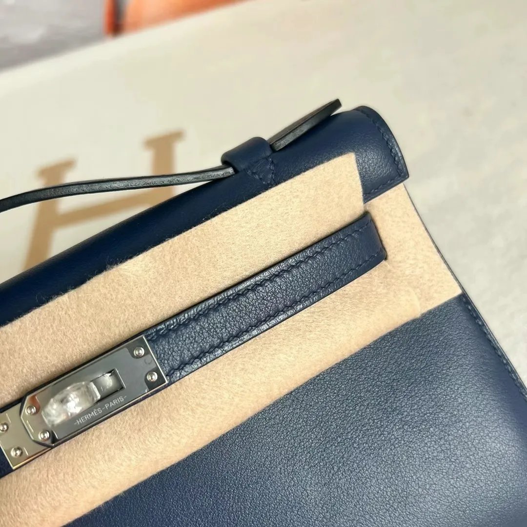 Kelly Pochette 22