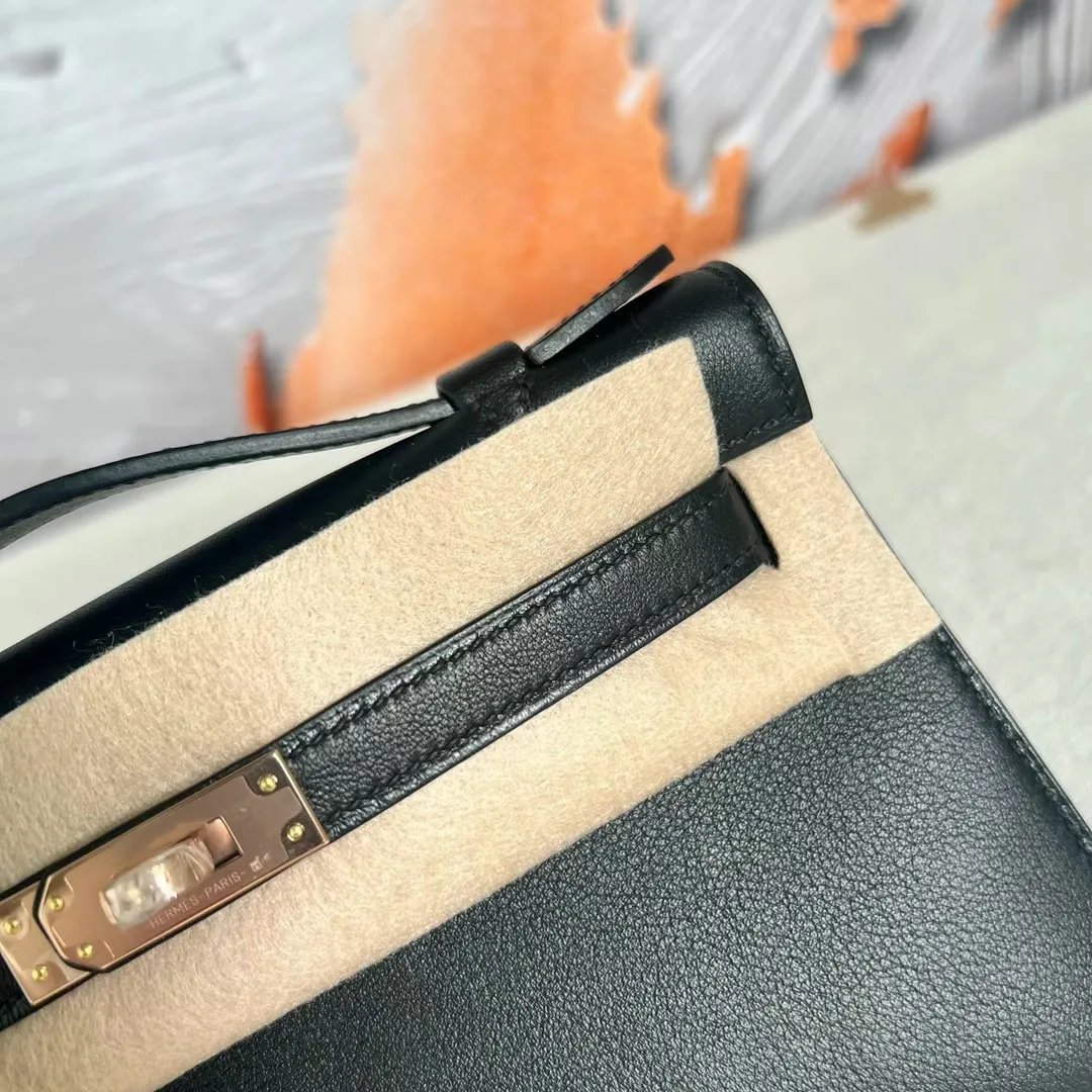 Kelly Pochette 22