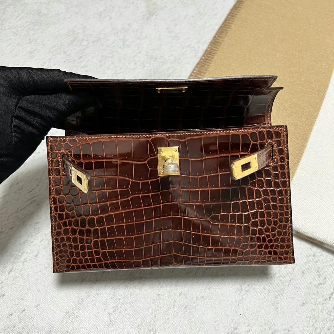 Kelly Pochette 22