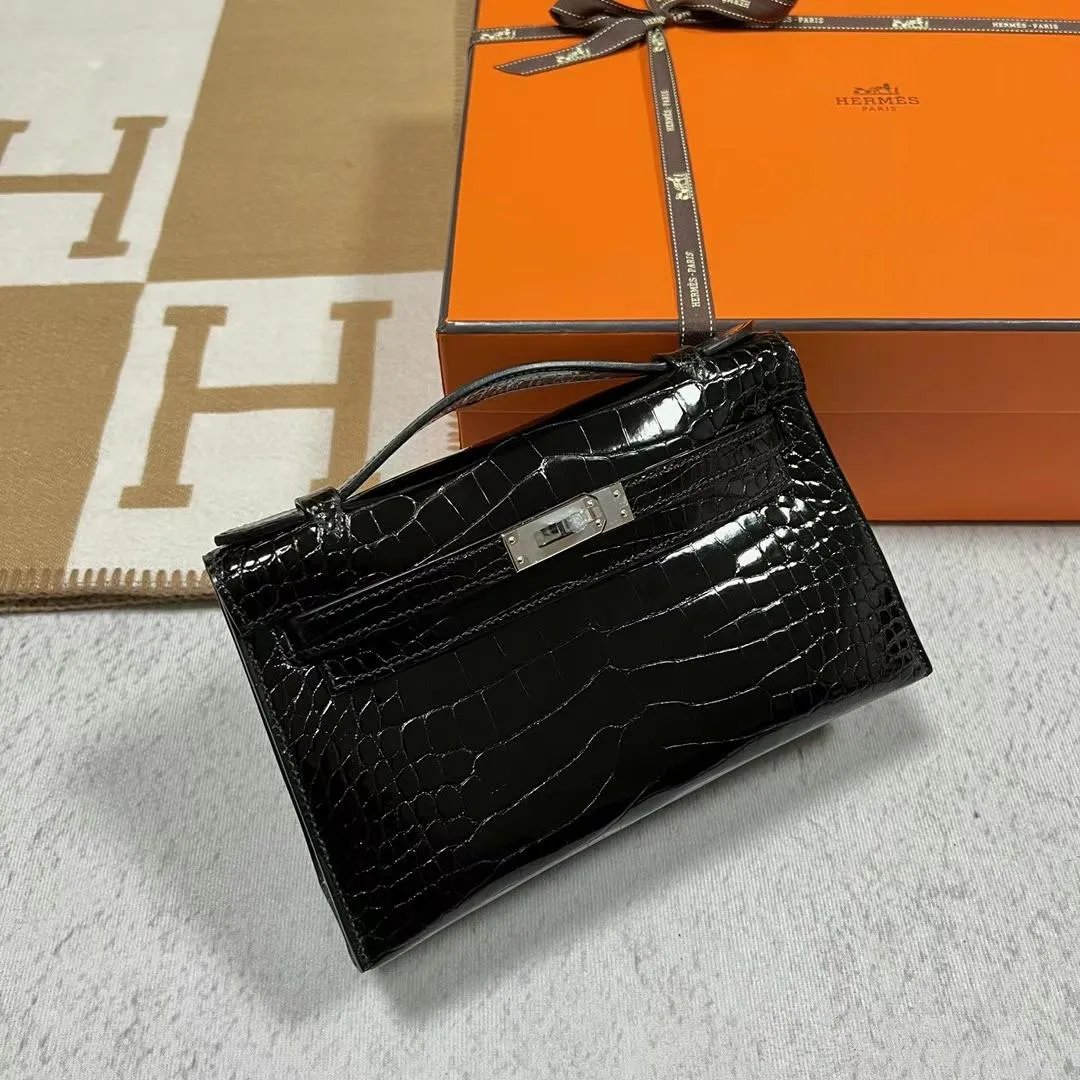 Kelly Pochette 22