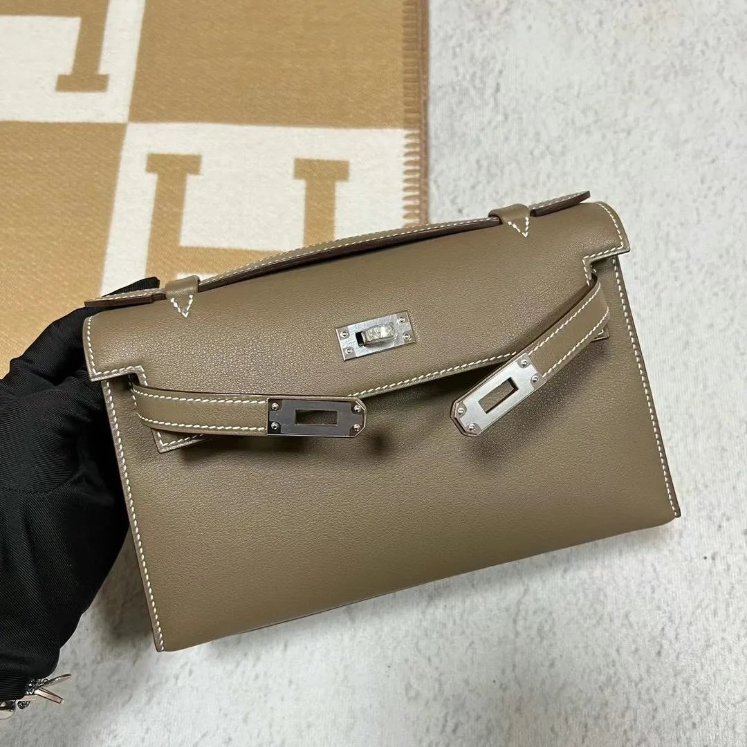 Kelly Pochette 22