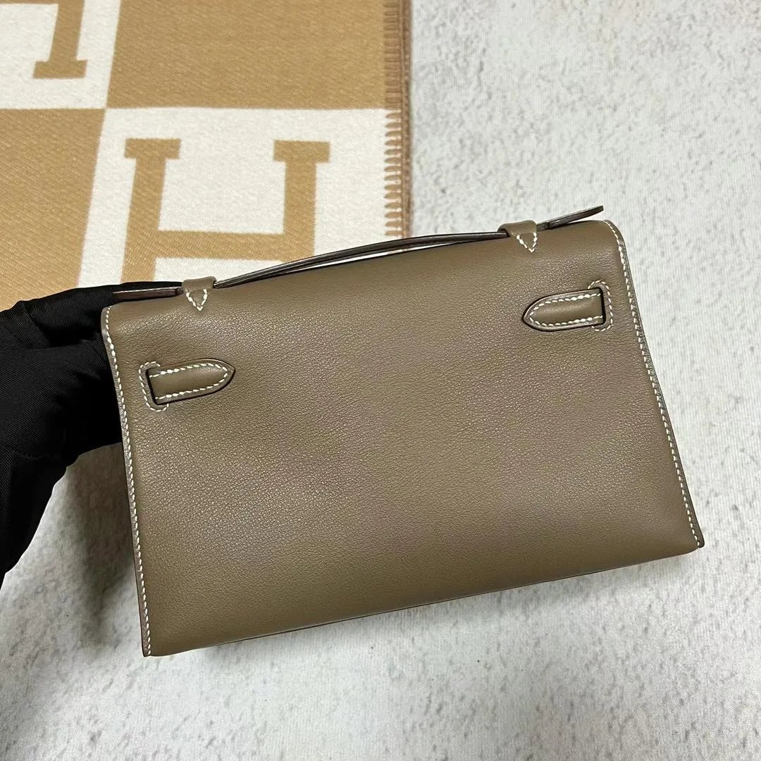 Kelly Pochette 22