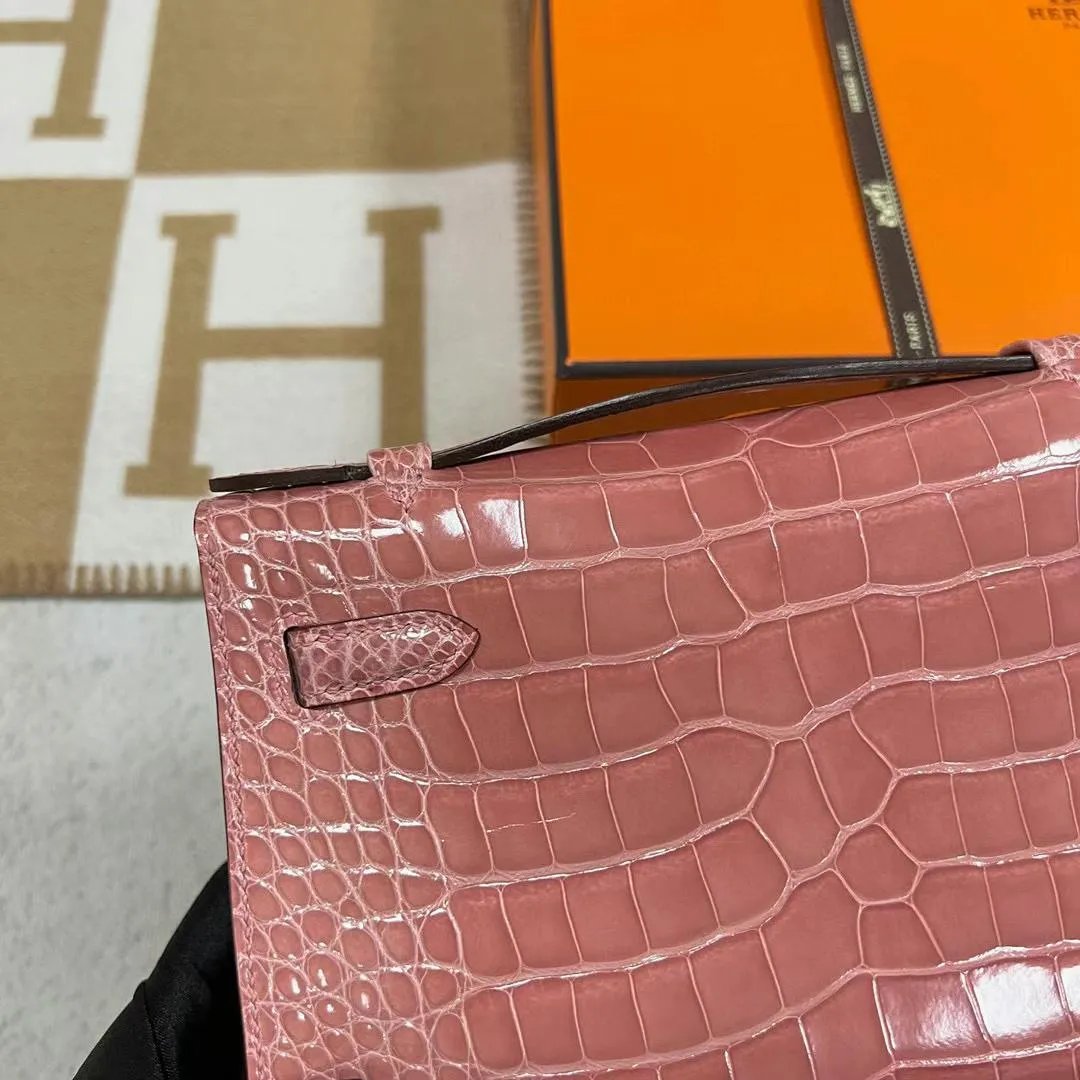 Kelly Pochette 22