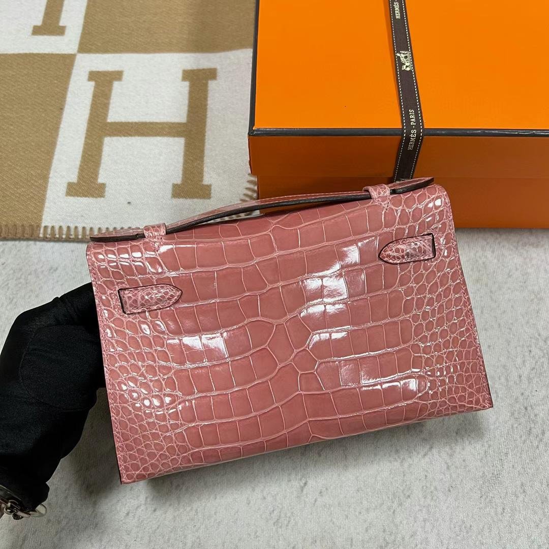 Kelly Pochette 22
