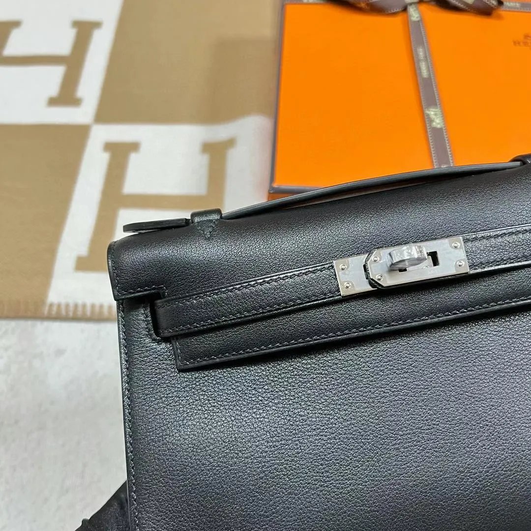 Kelly Pochette 22