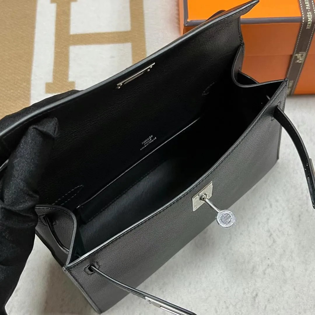 Kelly Pochette 22