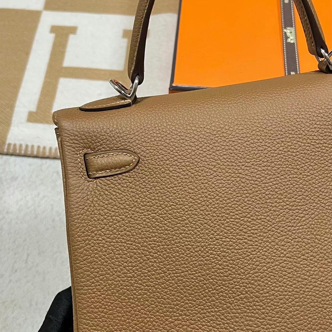 Kelly 25