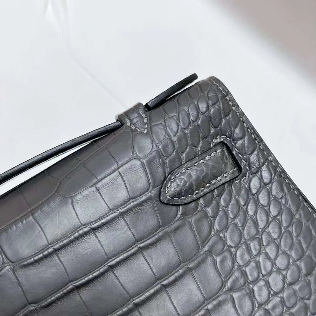 Kelly Pochette 22