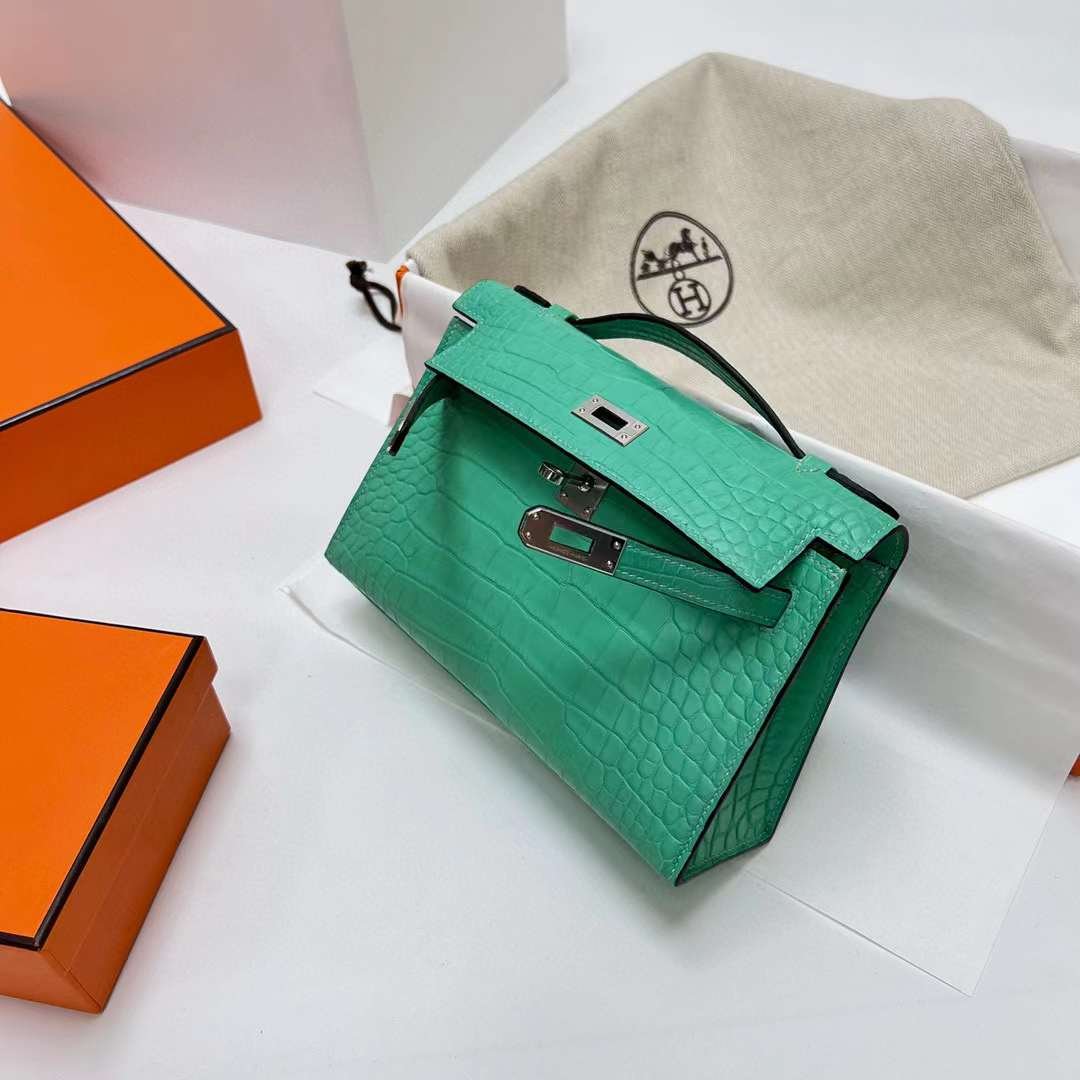 Kelly Pochette 22