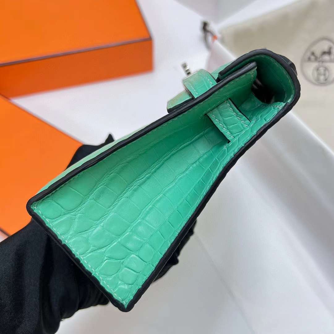 Kelly Pochette 22