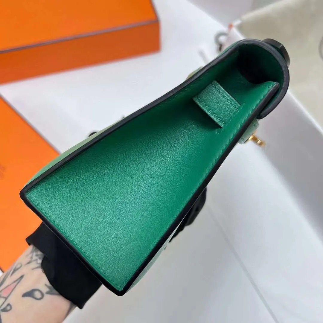 Kelly Pochette 22