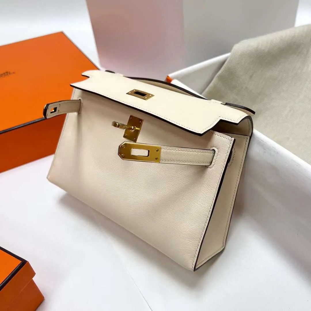 Kelly Pochette 22