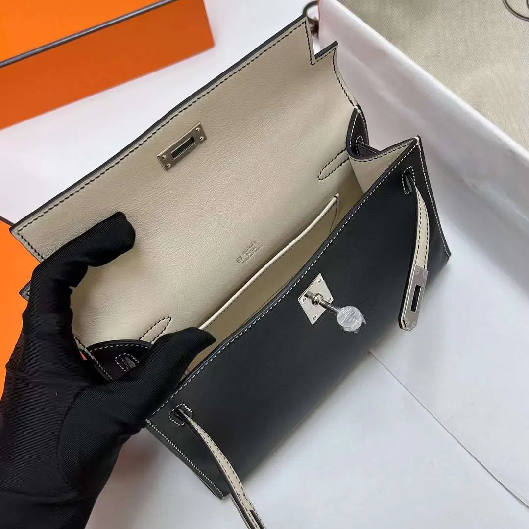 Kelly Pochette 22