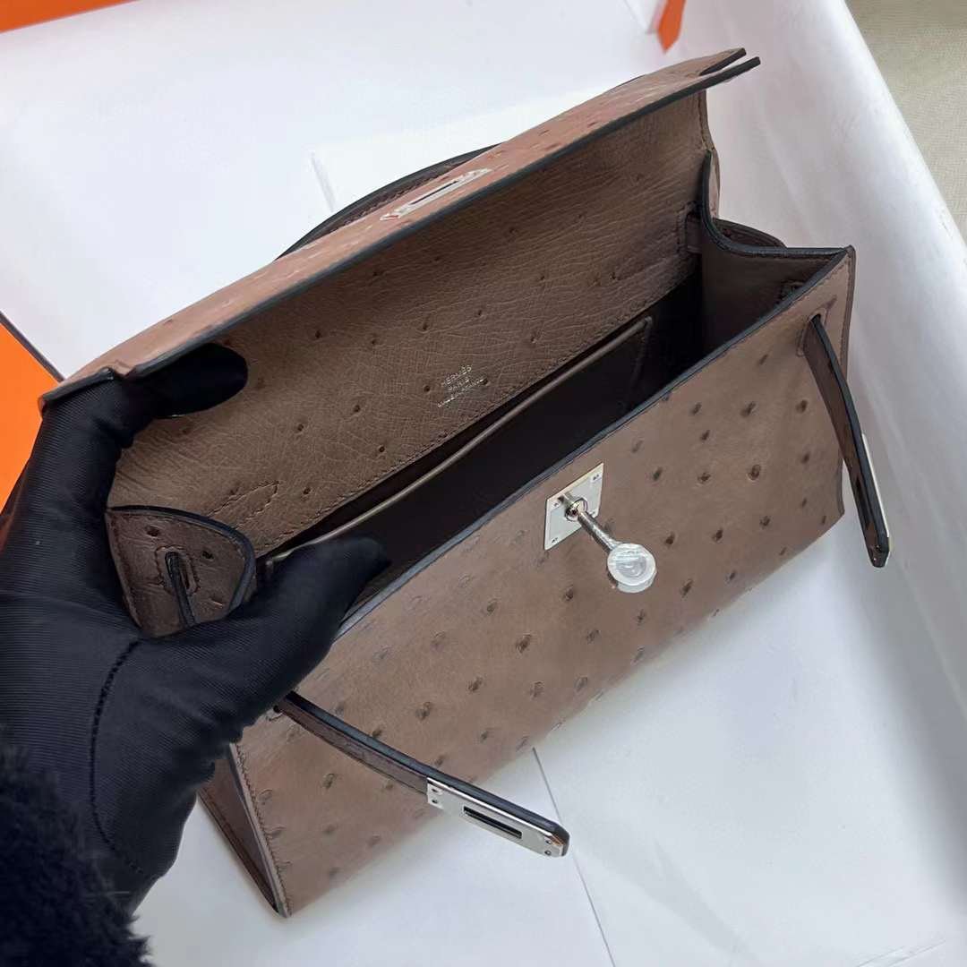 Kelly Pochette 22