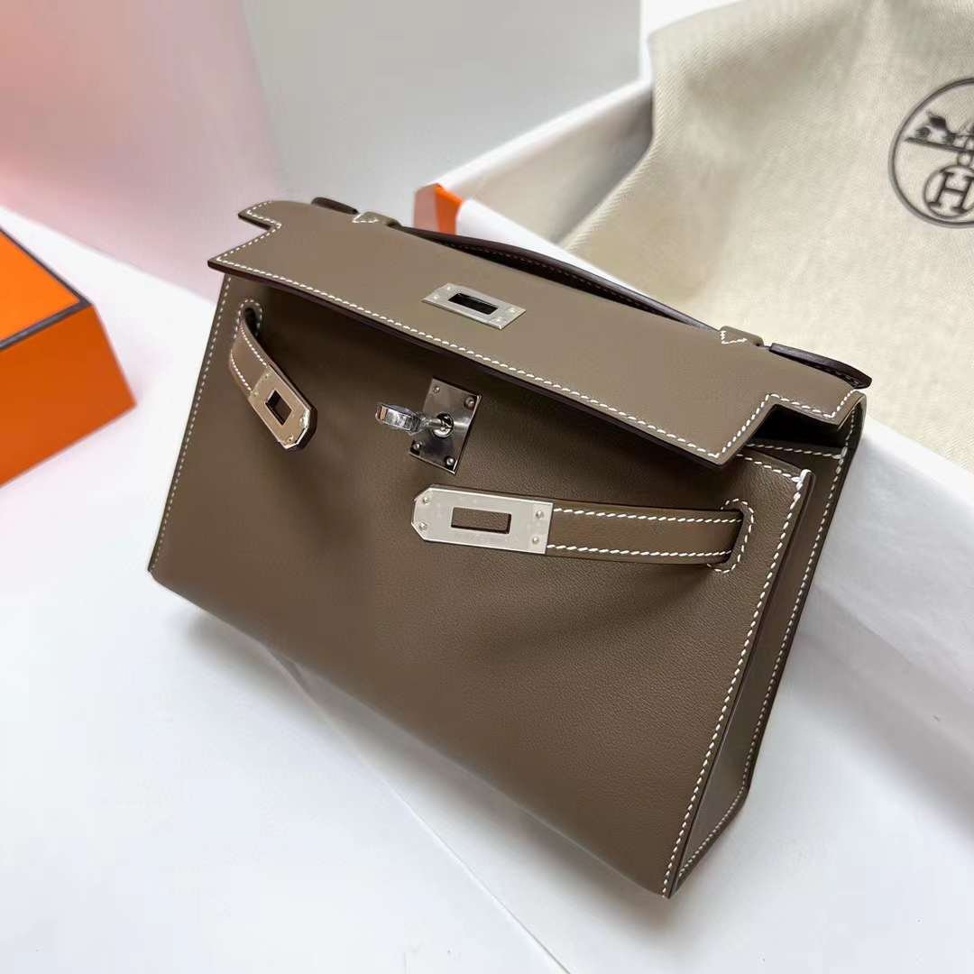 Kelly Pochette 22