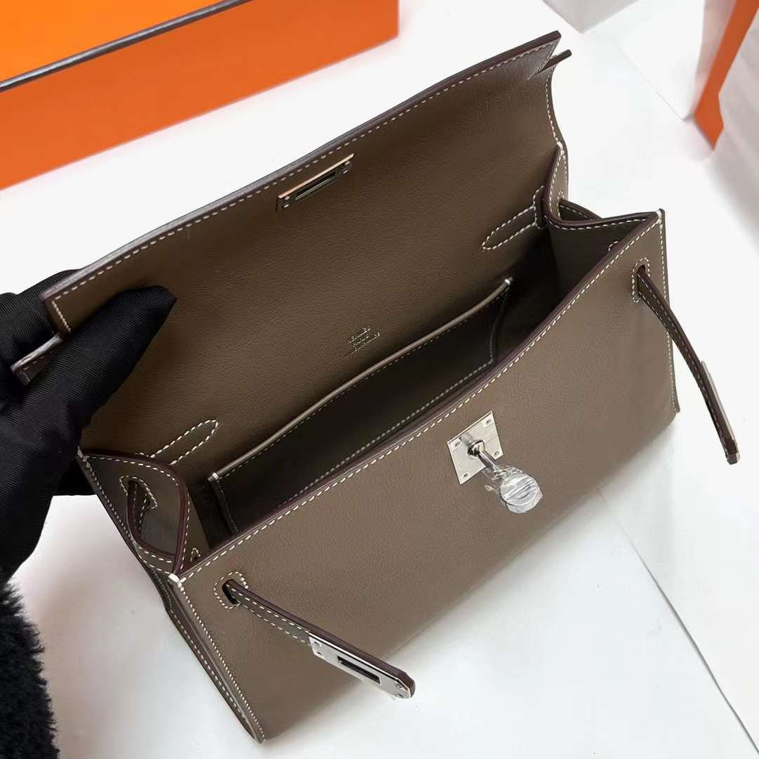 Kelly Pochette 22