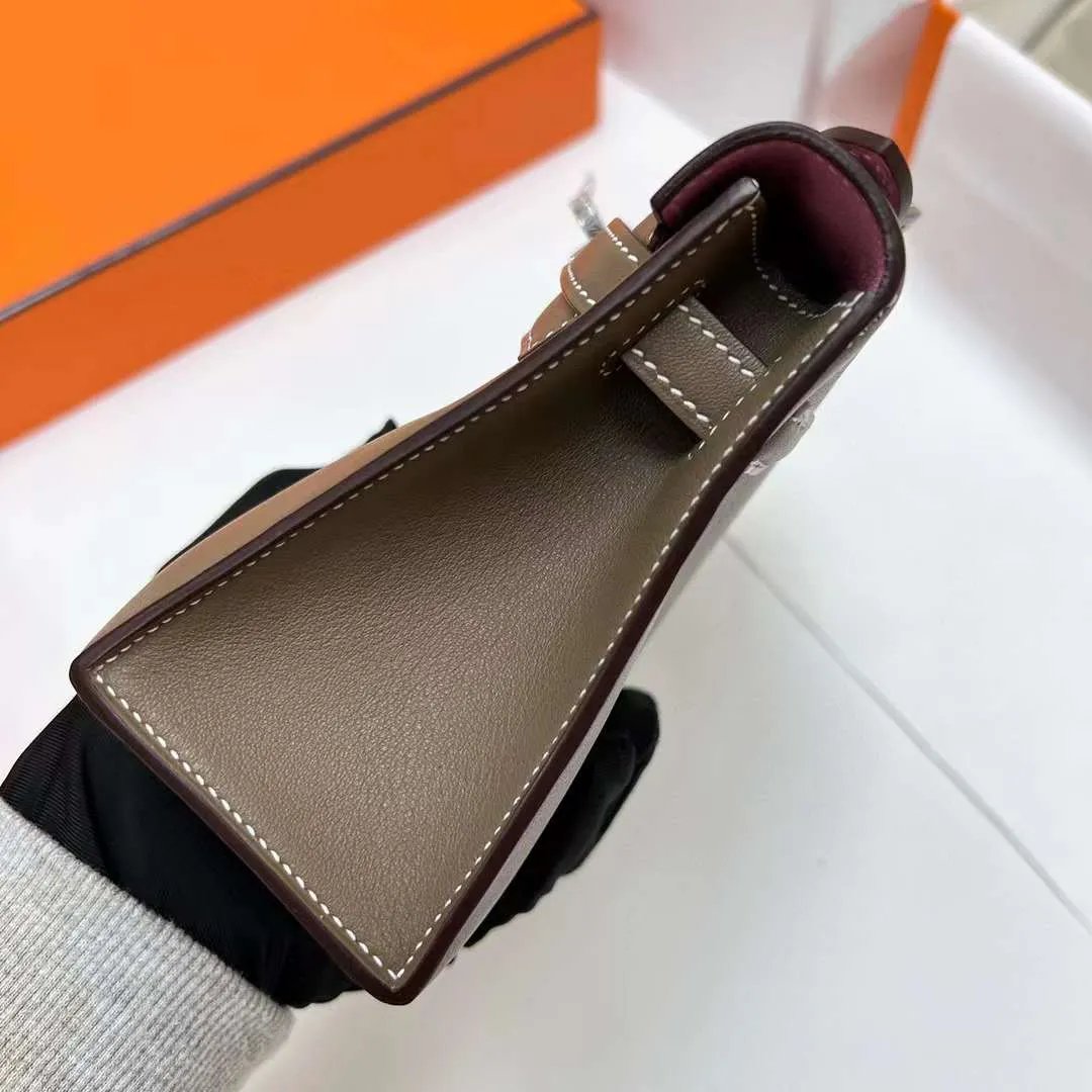Kelly Pochette 22