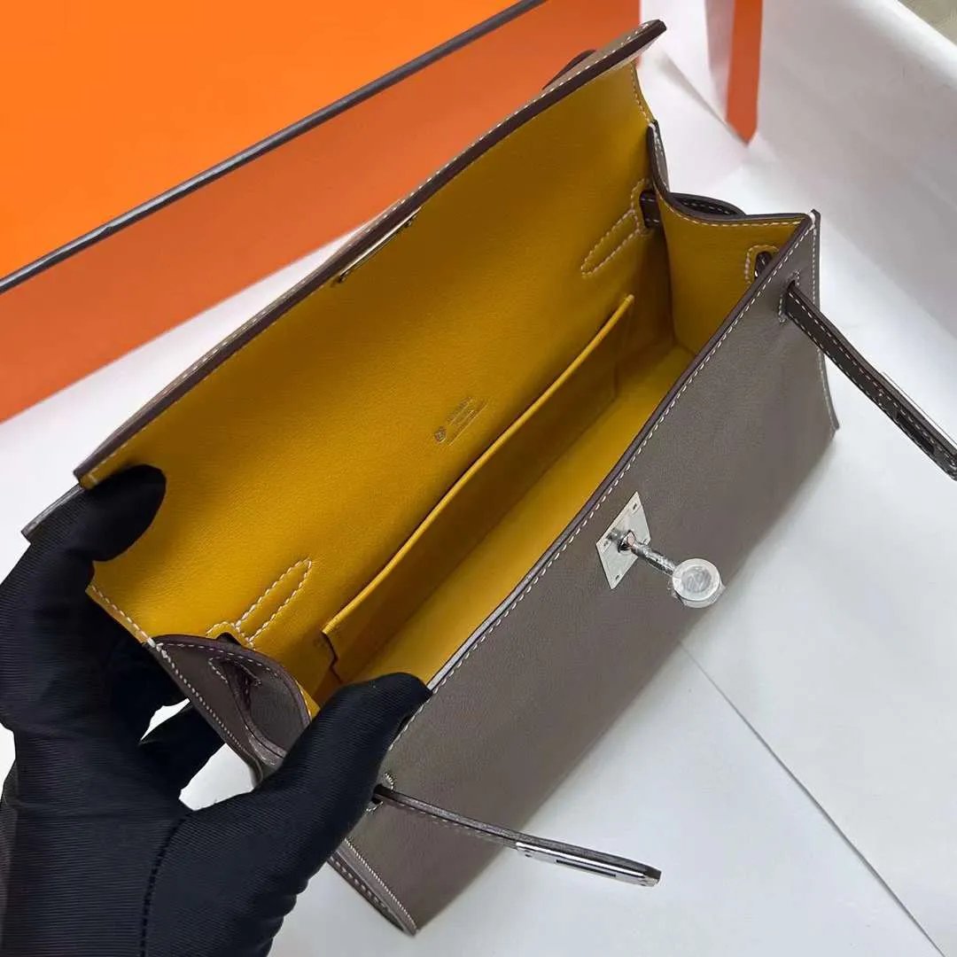 Kelly Pochette 22