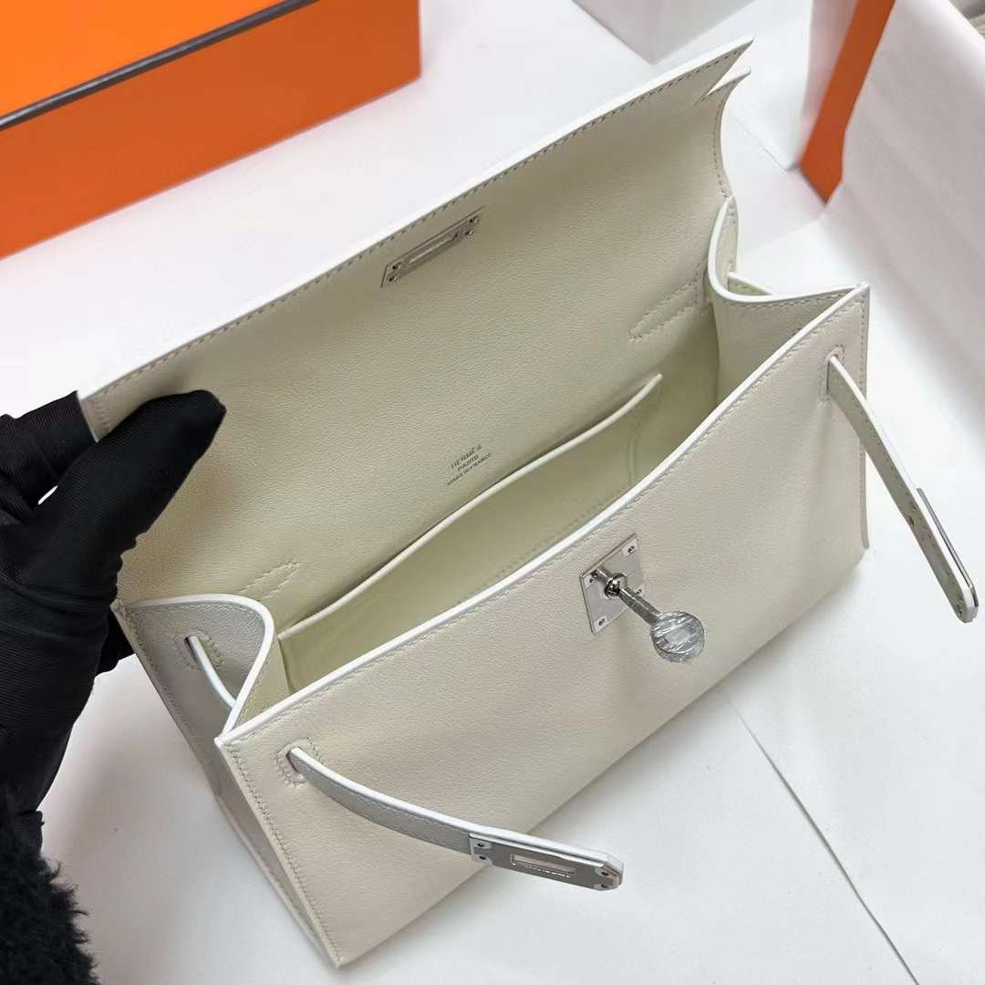 Kelly Pochette 22