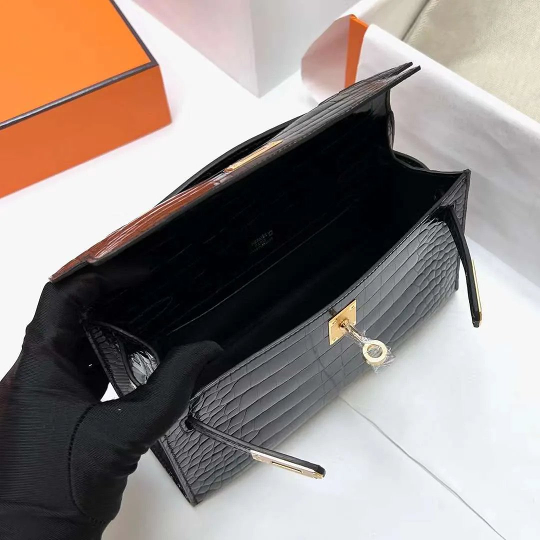 Kelly Pochette 22