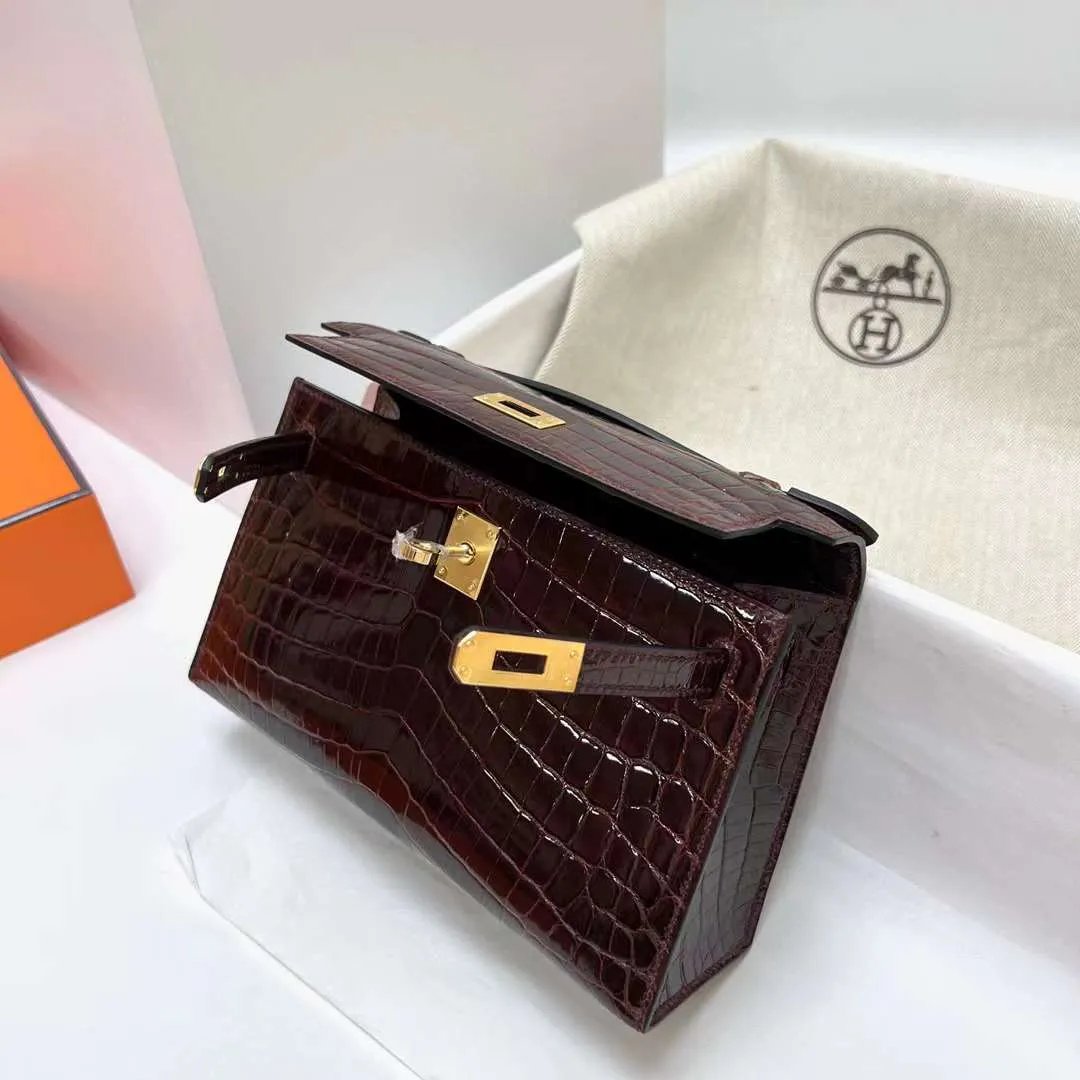 Kelly Pochette 22