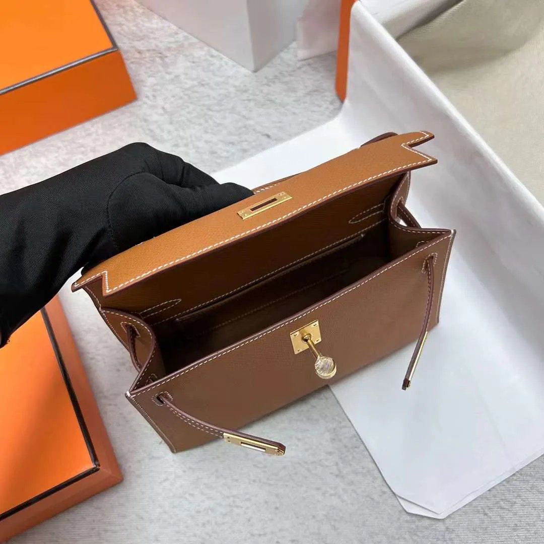 Kelly Pochette 22