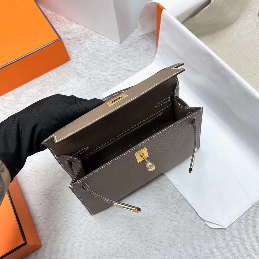 Kelly Pochette 22