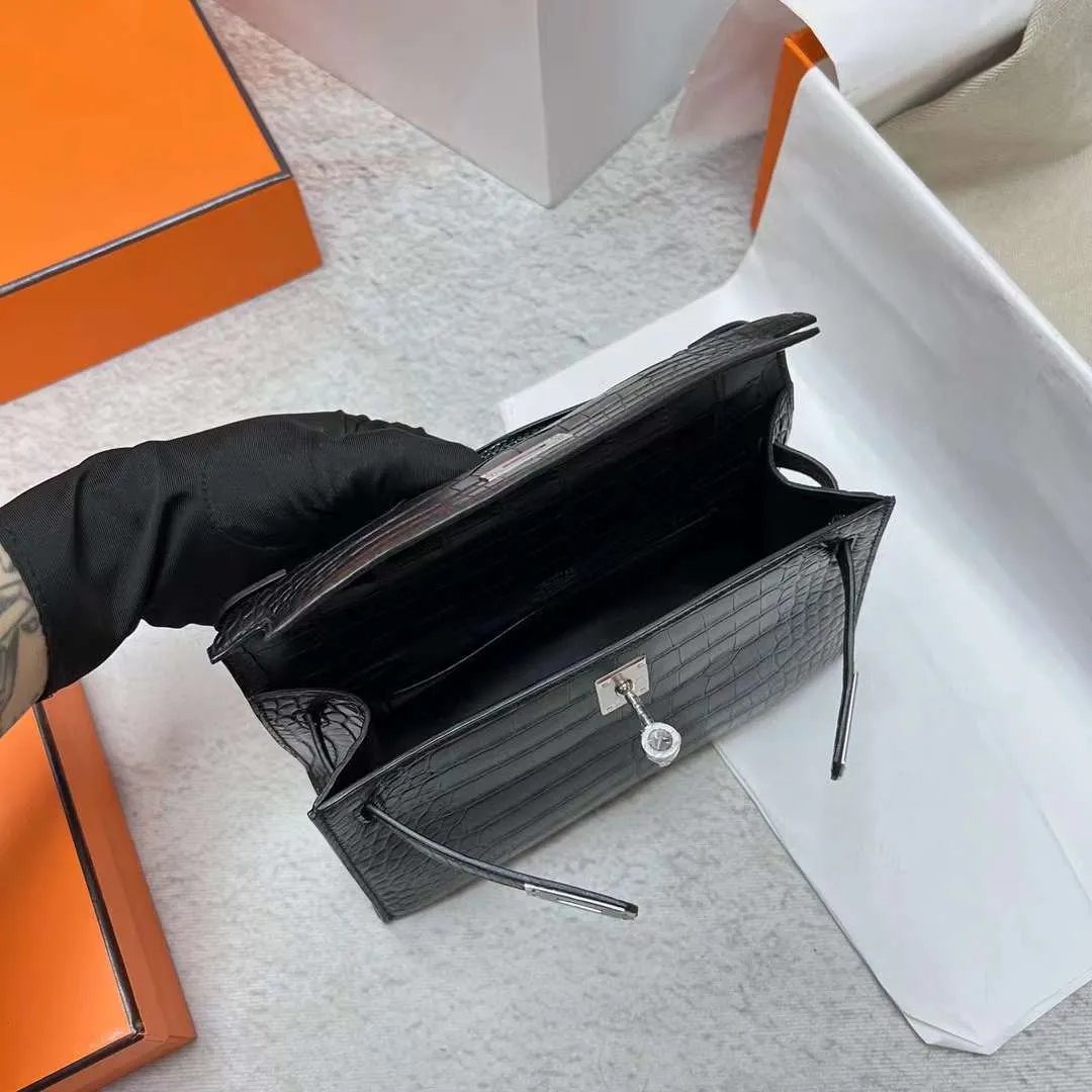 Kelly Pochette 22