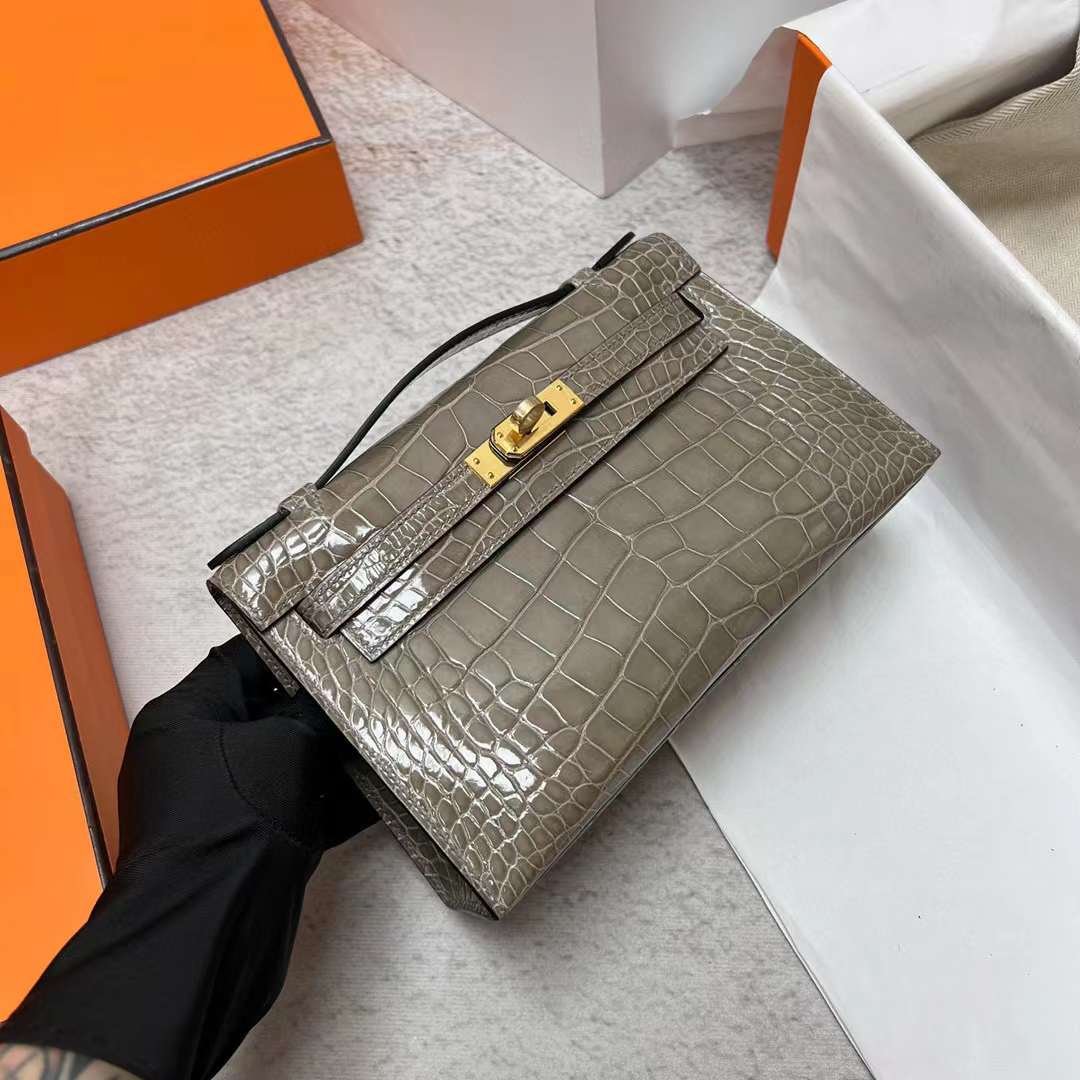 Kelly Pochette 22