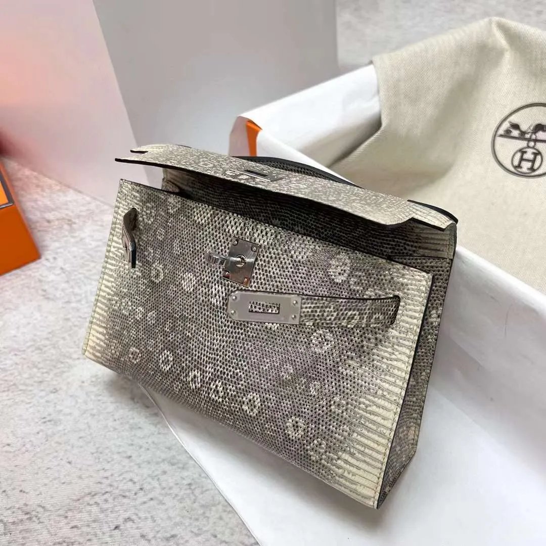 Kelly Pochette 22
