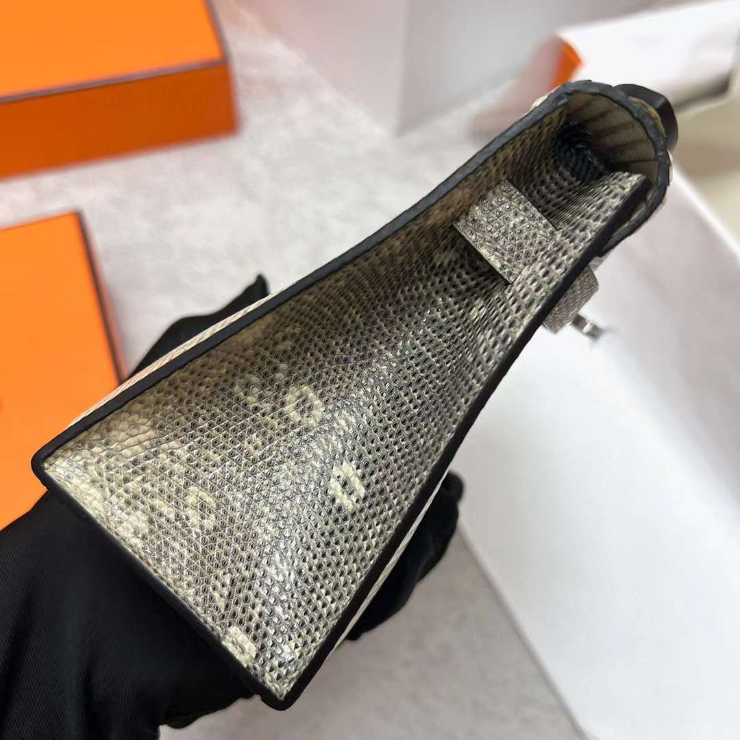 Kelly Pochette 22