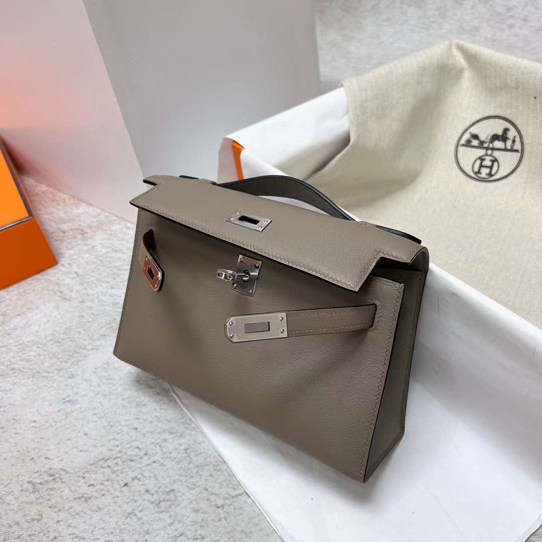 Kelly Pochette 22