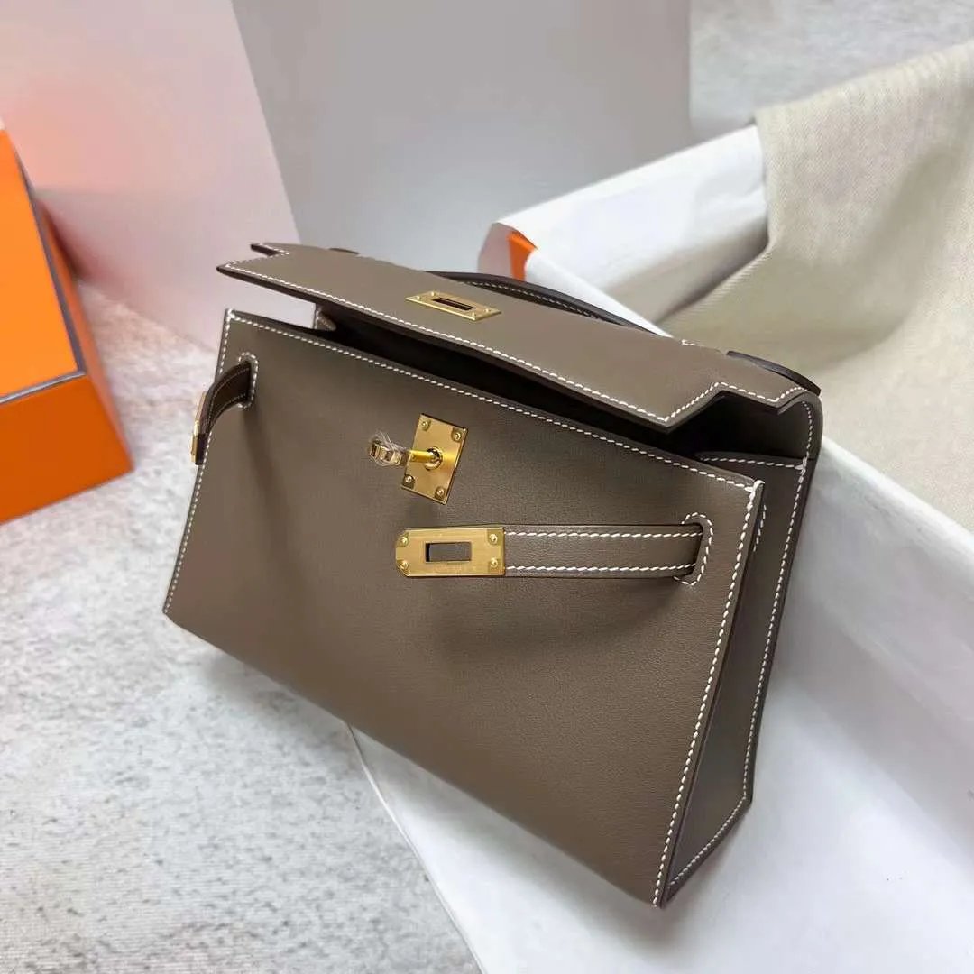 Kelly Pochette 22