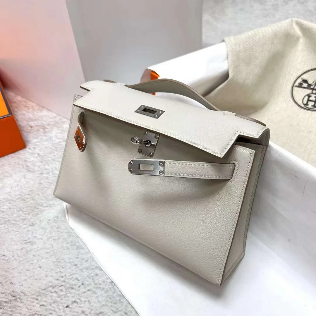 Kelly Pochette 22