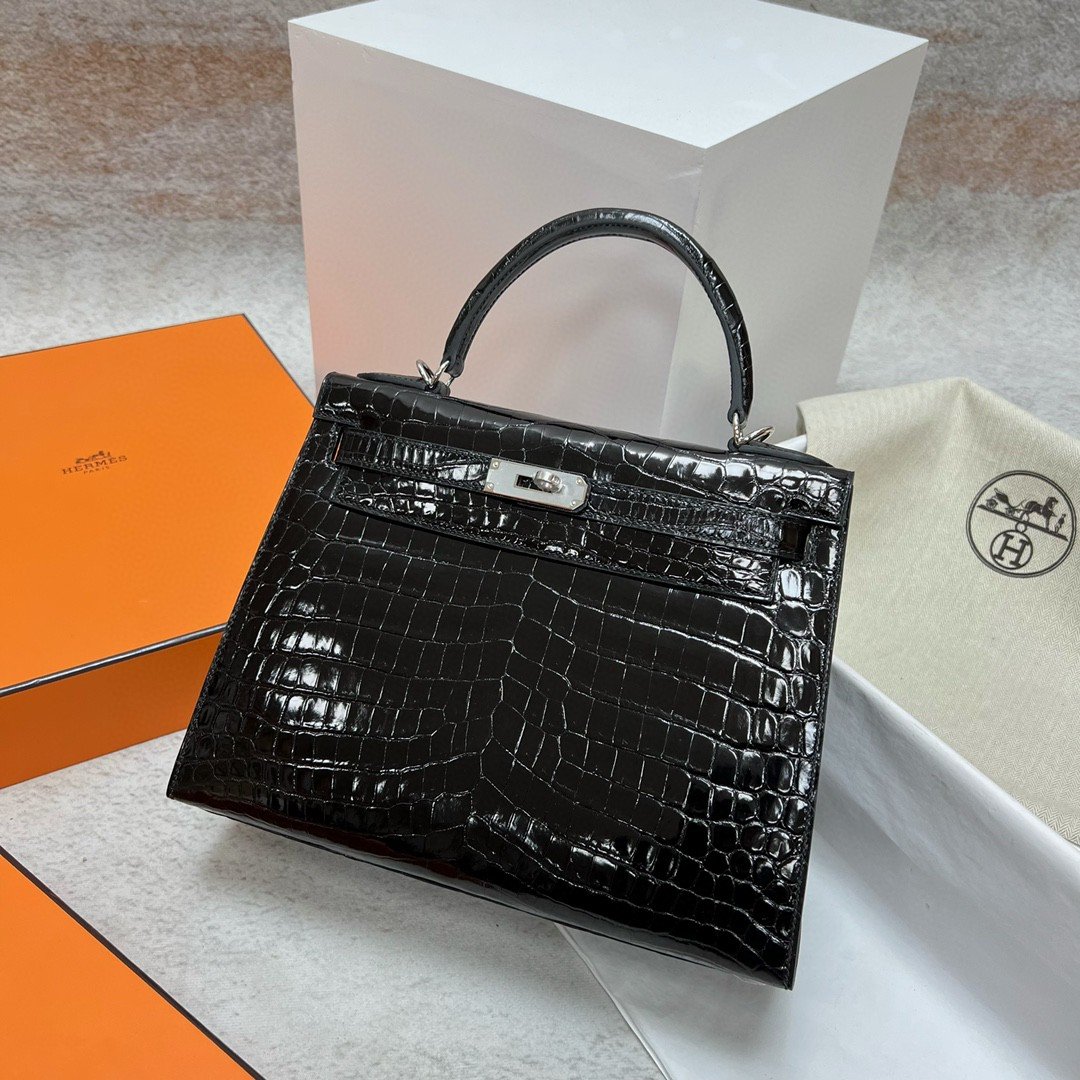 Kelly 28