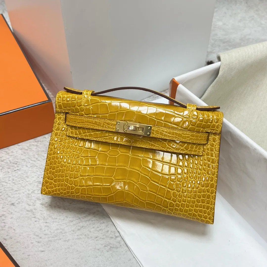 Kelly Pochette 22