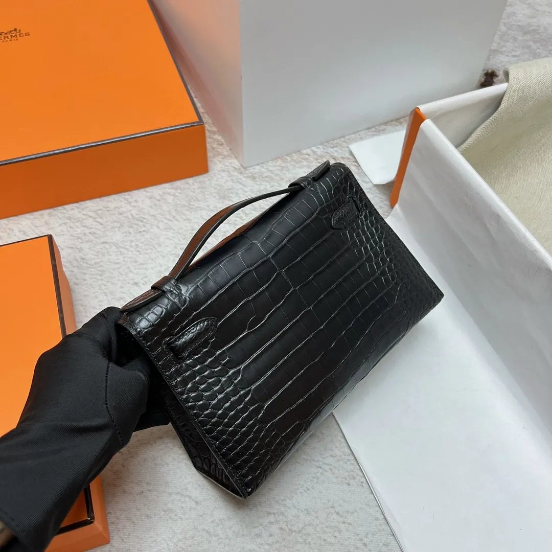 Kelly Pochette 22
