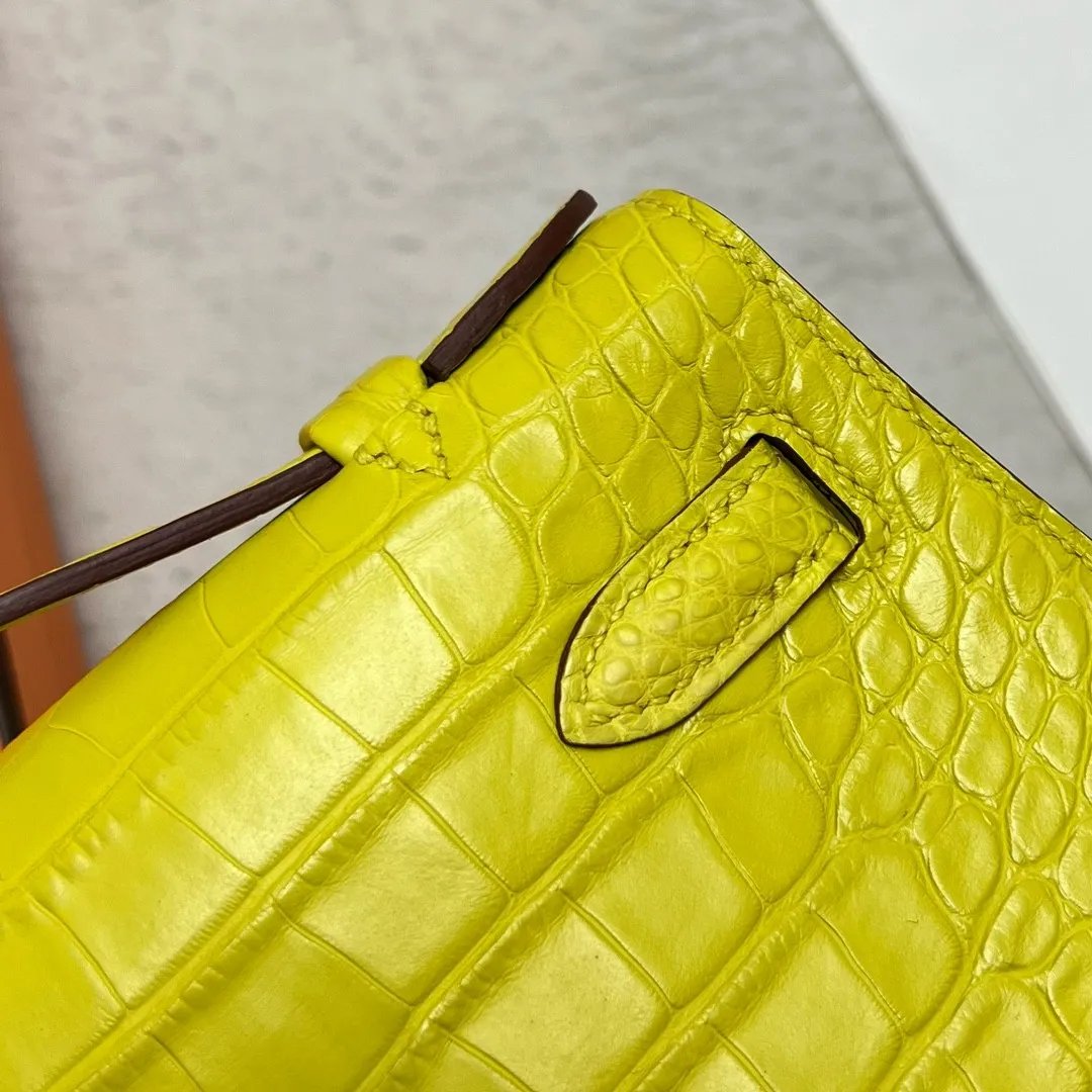 Kelly Pochette 22