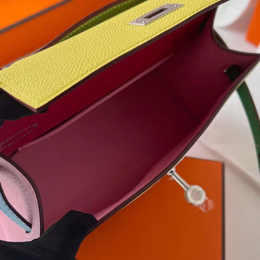 Kelly Pochette 22