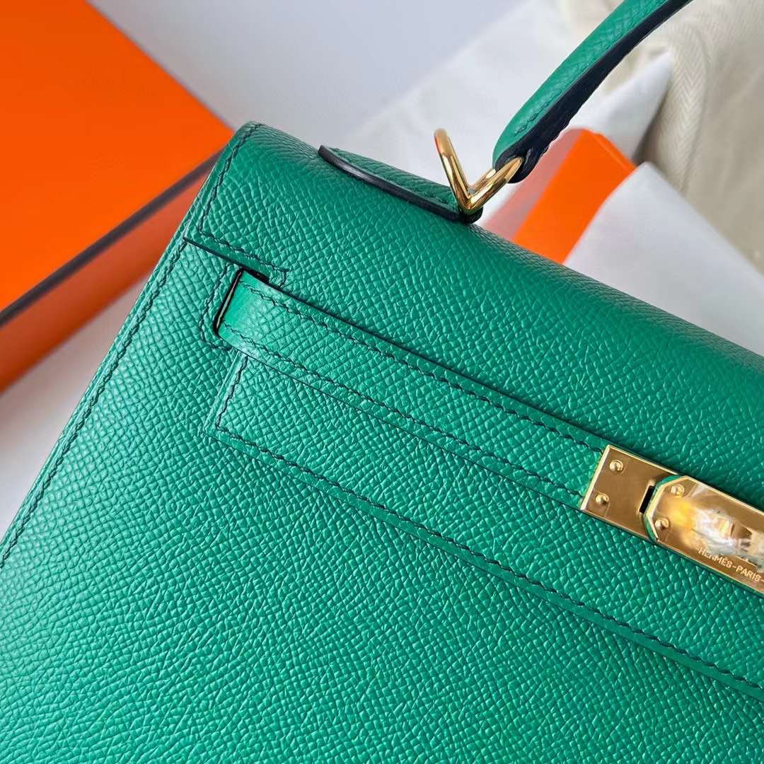 Kelly 25