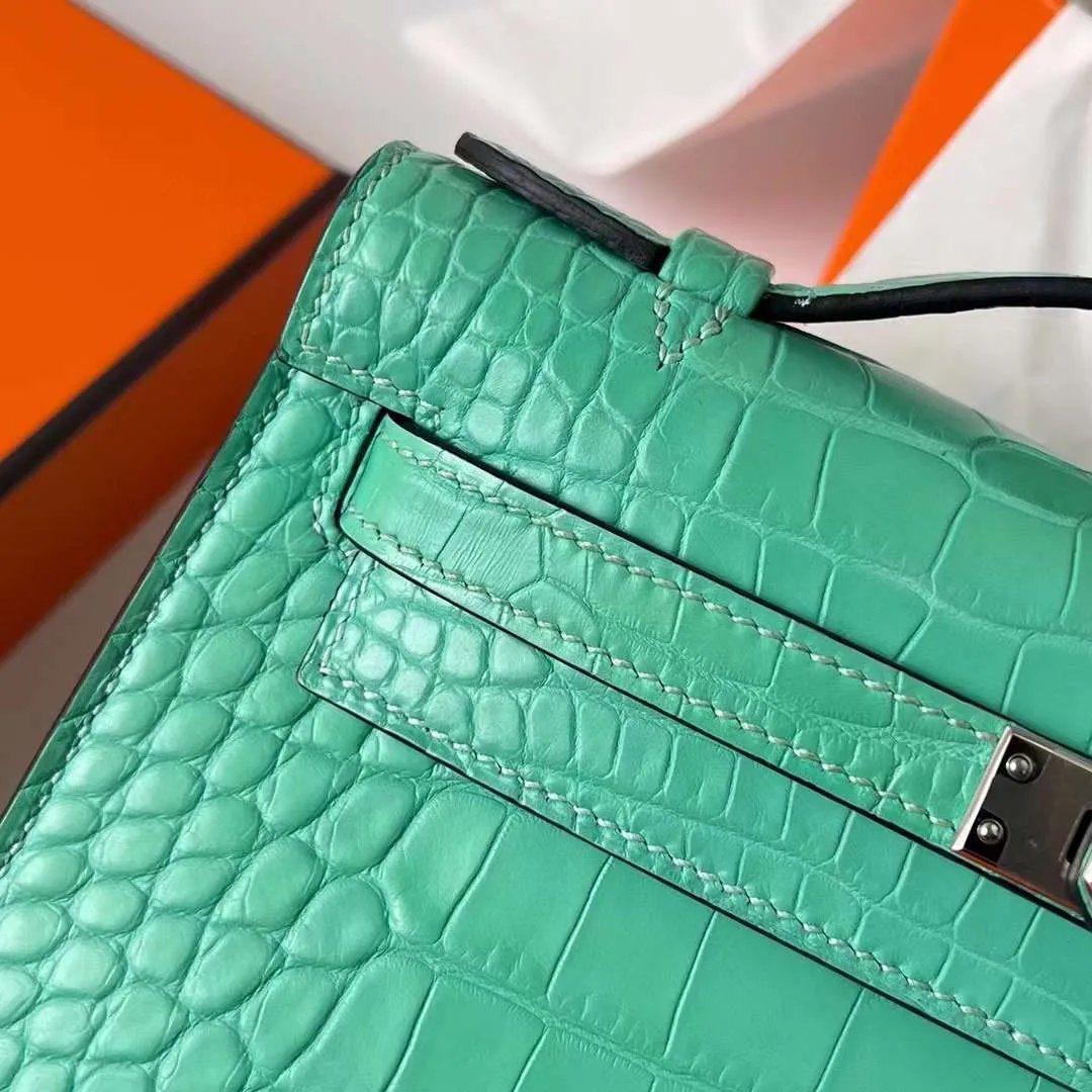 Kelly Pochette 22