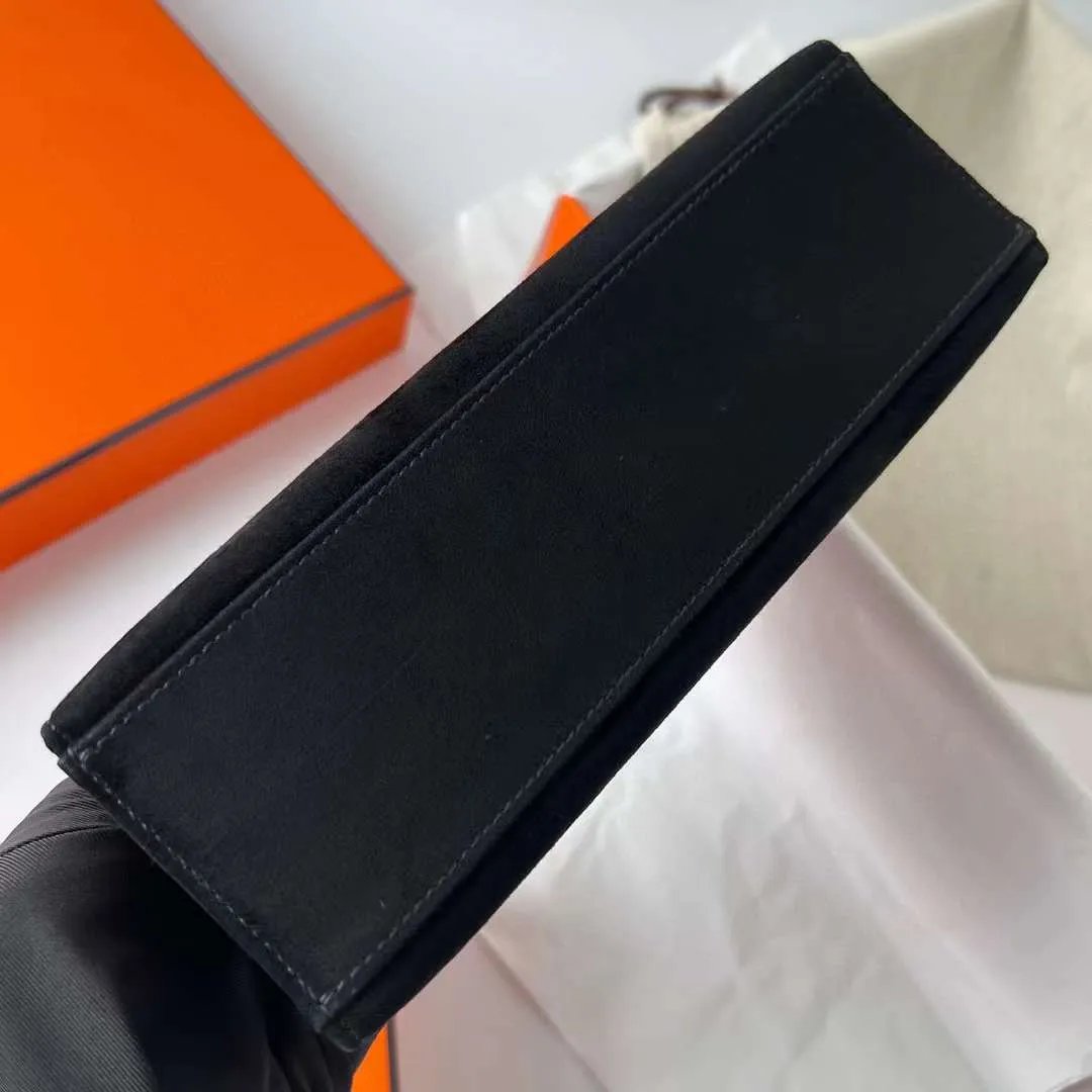 Kelly Pochette 22