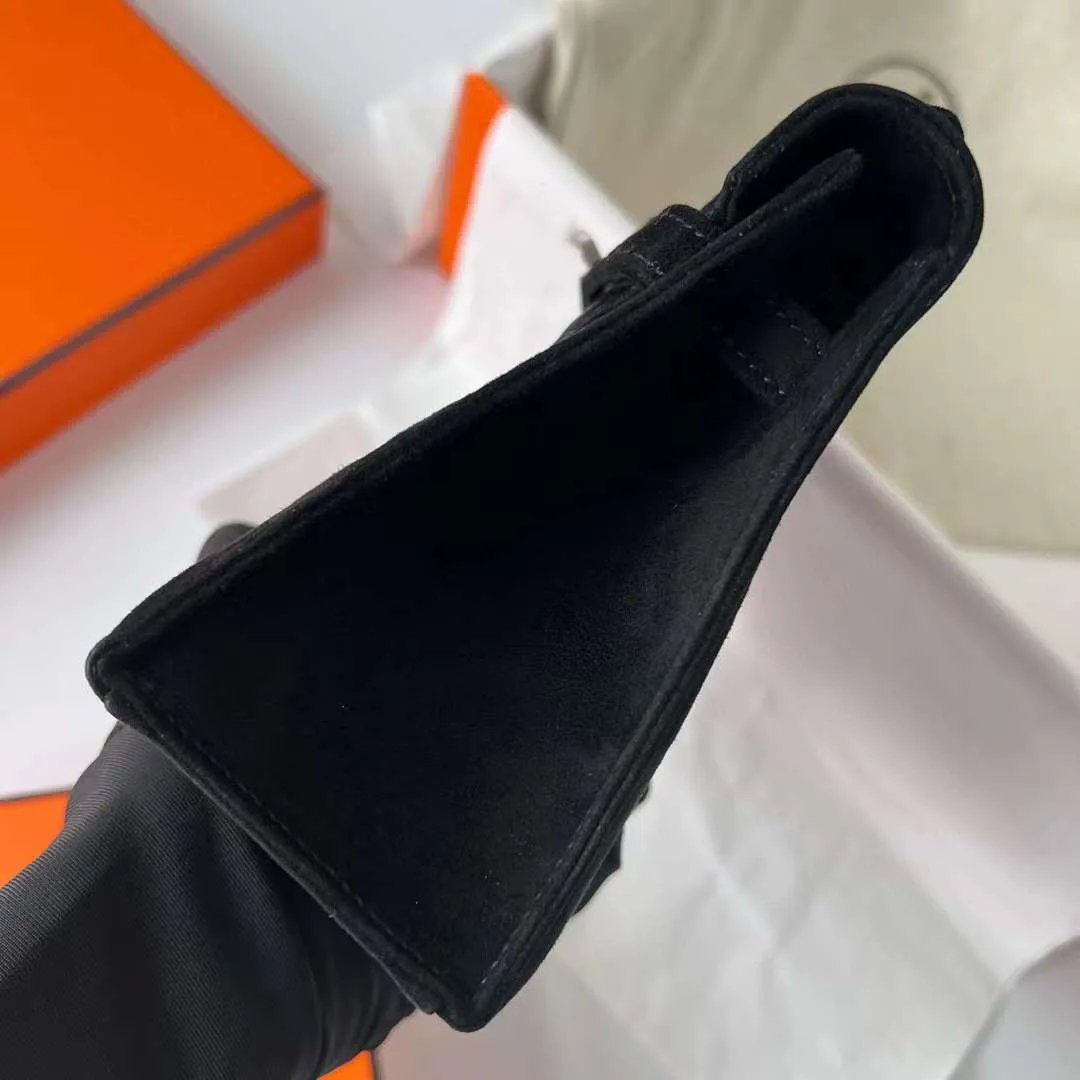 Kelly Pochette 22