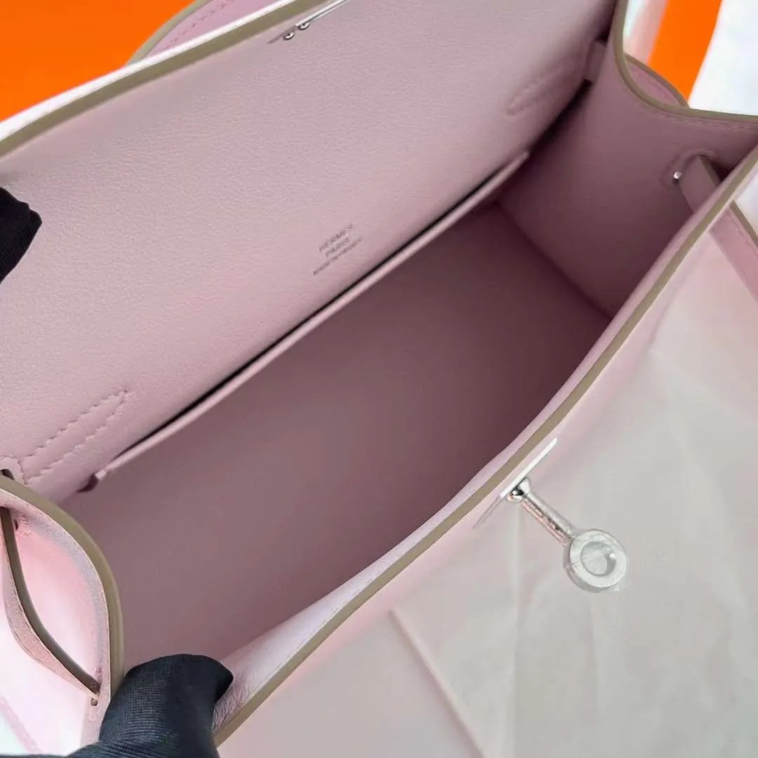 Kelly Pochette 22