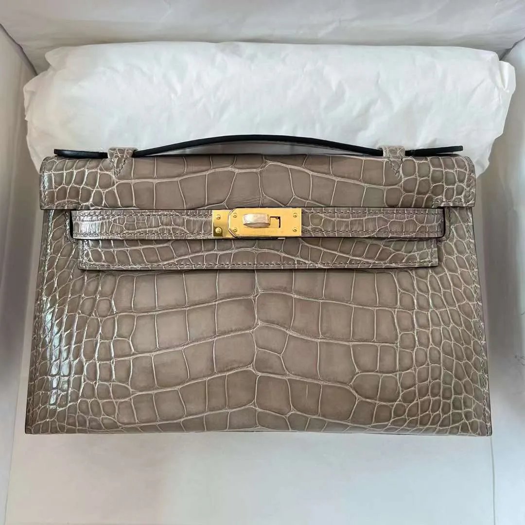 Kelly Pochette 22