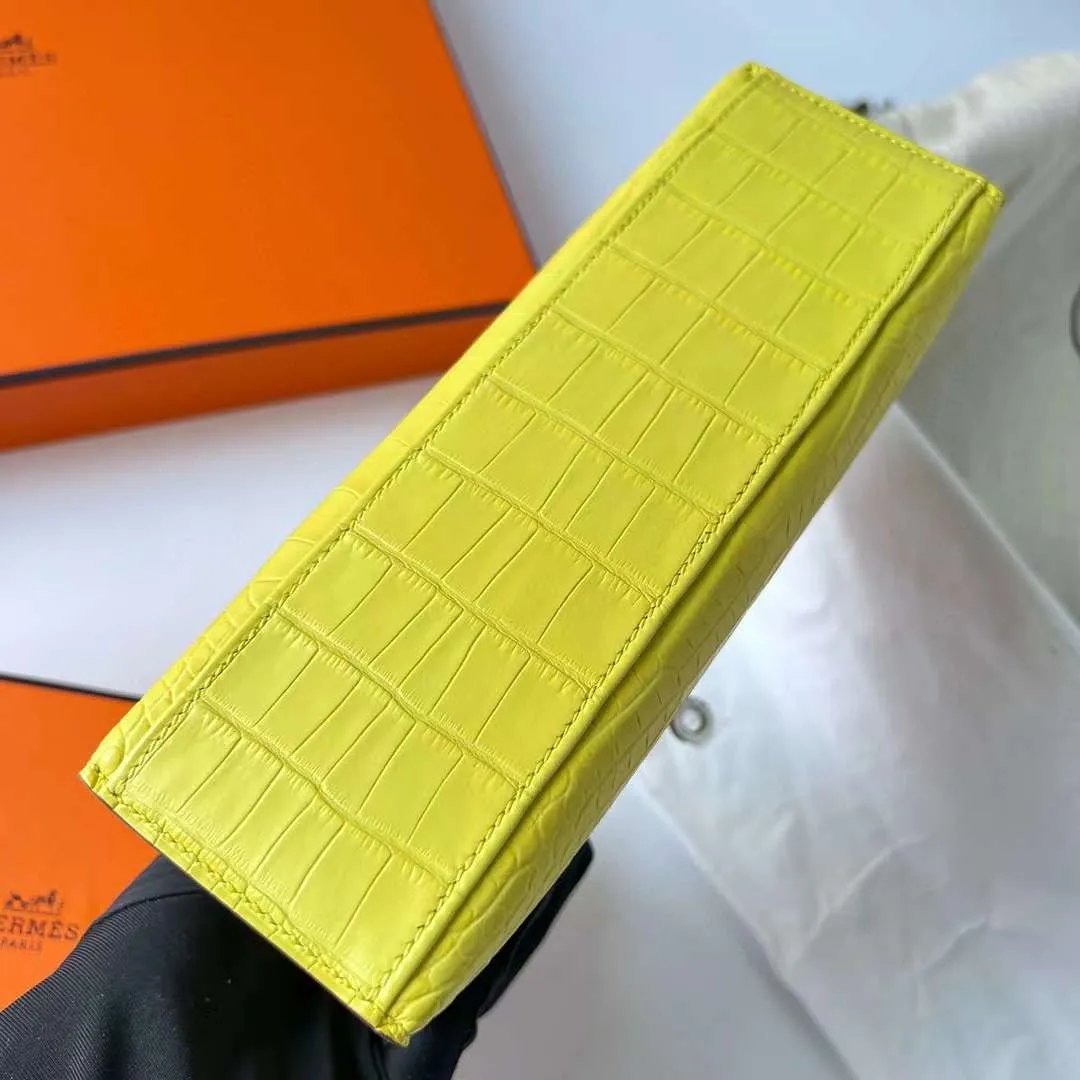 Kelly Pochette 22