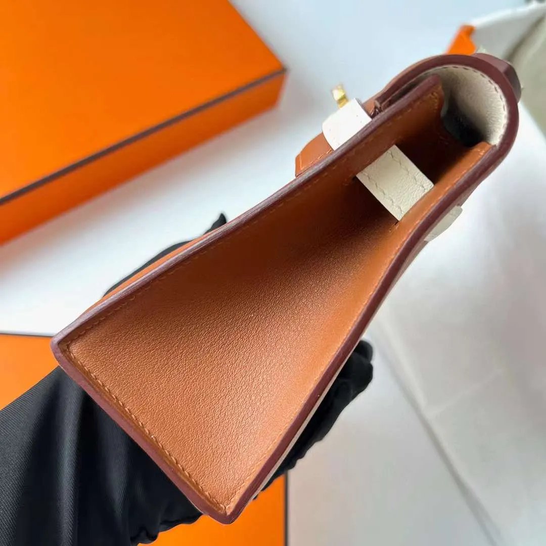 Kelly Pochette 22